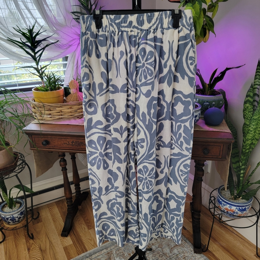 NWOT Linen Blend Floral Wide Leg